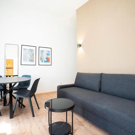 Modern 1-Bedroom Apartment Next To Praterstern Vienna Exterior photo